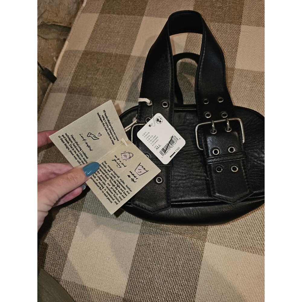 *FINAL PRICE DROP* Nwt Free People Say Yes Bag in Black - Picture 10 of 15